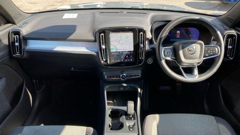 Volvo XC40 2.0 B3P Core 5dr Auto Petrol Estate